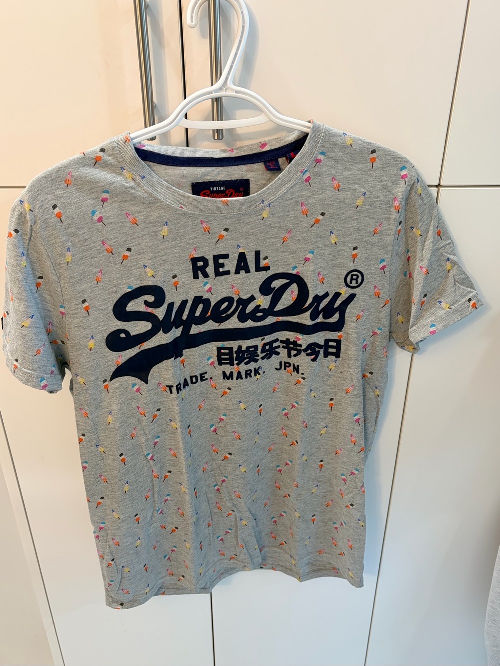 Superdry Grey Short-Sleeve Logo Tee with Multicolor Ice Cream Print